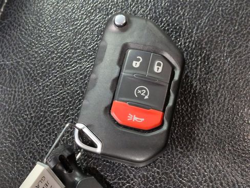 Certified 2021 Jeep Gladiator Overland w/ Popular Equipment Package image 35