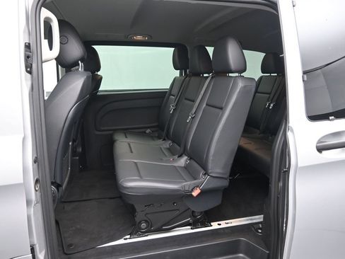 Used 2023 Mercedes-Benz Metris Passenger image 28