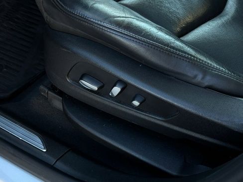 Used 2018 Cadillac XT5 Luxury w/ Driver Awareness Package image 8