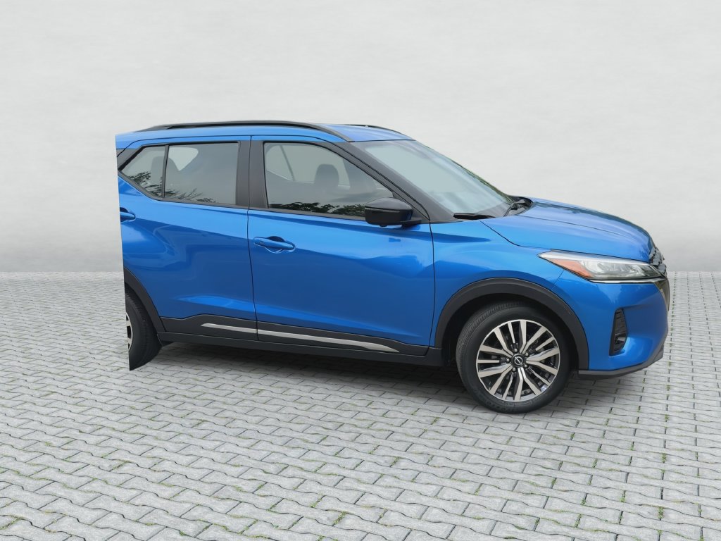 Used 2024 Nissan Kicks SR FWD image 9