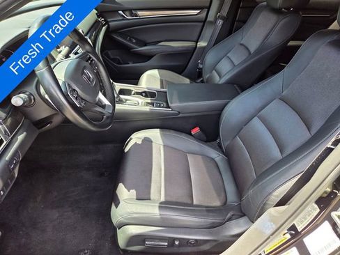 Used 2019 Honda Accord Sport image 10
