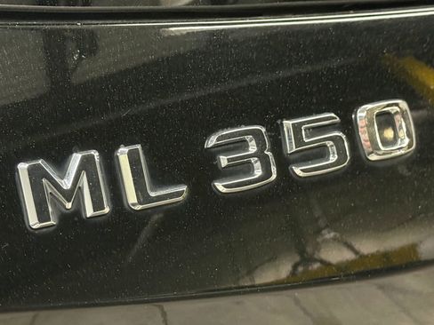 Used 2014 Mercedes-Benz ML 350 ML 350 4MATIC Sport Utility 4D w/ Premium 1 Package image 13