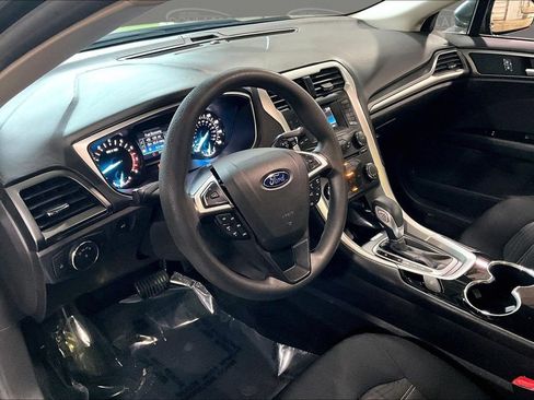 Used 2016 Ford Fusion SE FWD image 20