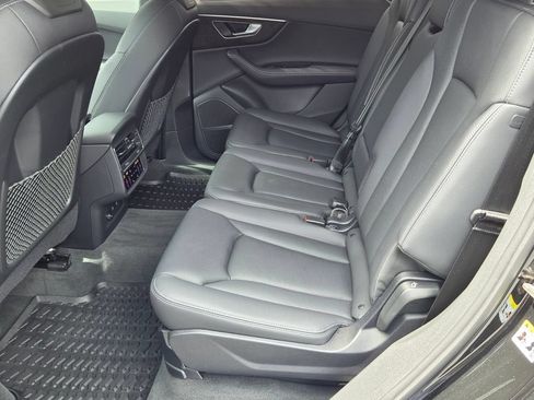 Certified 2025 Audi Q7 2.0T Premium Plus w/ Premium Plus Package AWD/4WD image 13