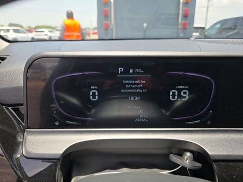 Used 2025 Kia Seltos S FWD image 11