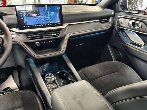 New 2026 Ford Explorer Tremor w/ Tremor Ultimate Package AWD/4WD image 28