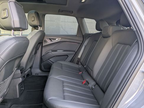 Used 2023 Audi Q4 e-tron Premium Plus w/ Premium Plus image 24