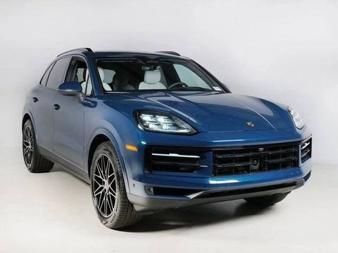 New 2026 Porsche Cayenne AWD/4WD image 7