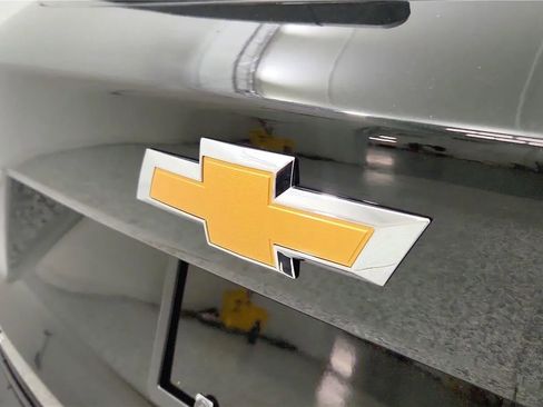 New 2026 Chevrolet Trax LT w/ Driver Confidence Package FWD image 16