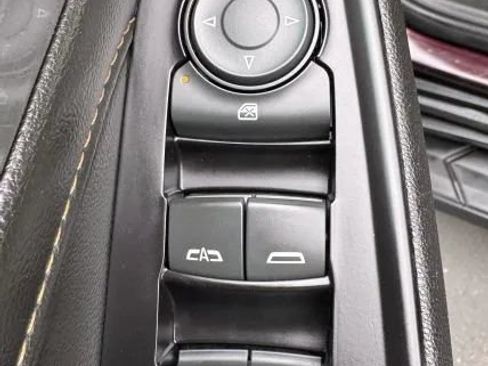 Used 2019 Chevrolet Traverse LT w/ LT Premium Package FWD image 43