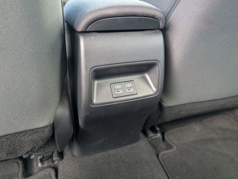 Used 2023 Toyota Corolla LE image 27