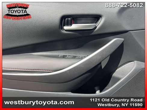 Used 2025 Toyota Corolla SE w/ Convenience Package FWD image 21
