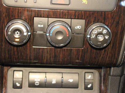 Used 2015 Chevrolet Traverse LT AWD/4WD image 25