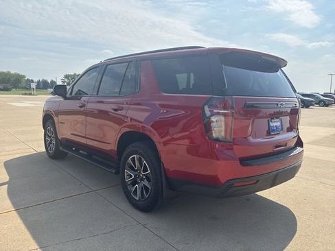 Used 2024 Chevrolet Tahoe Z71 w/ Luxury Package AWD/4WD image 7