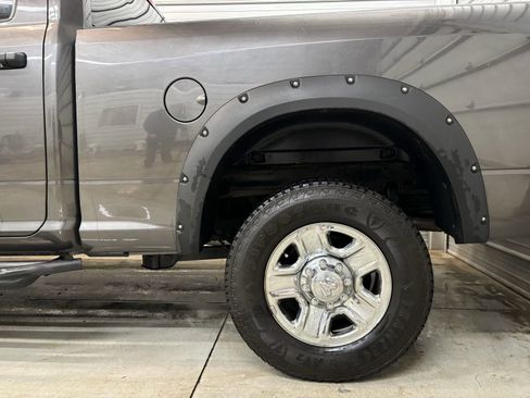 Used 2017 RAM 2500 Tradesman w/ Chrome Appearance Group image 6