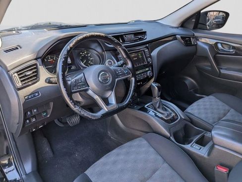 Used 2019 Nissan Rogue Sport SV w/ Technology Package AWD/4WD image 12