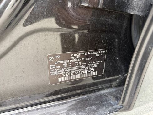 Used 2018 BMW 320i Sedan image 37