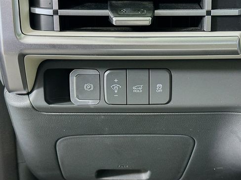 Used 2025 Hyundai Santa Fe SEL image 17