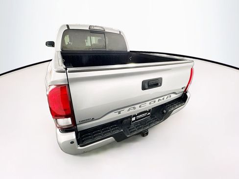 Certified 2019 Toyota Tacoma TRD Sport w/ Technology Package image 6