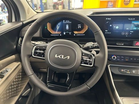 New 2026 Kia Carnival LXS image 17