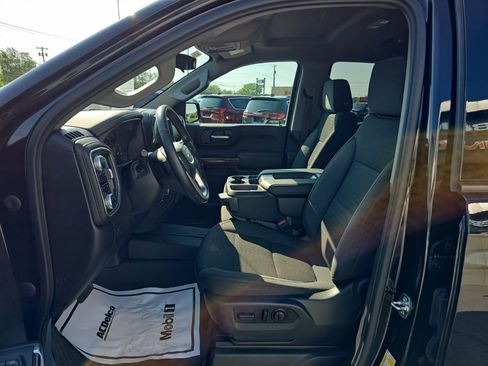 Used 2021 GMC Sierra 1500 Elevation w/ LPO, Elevation Black Package AWD/4WD image 10