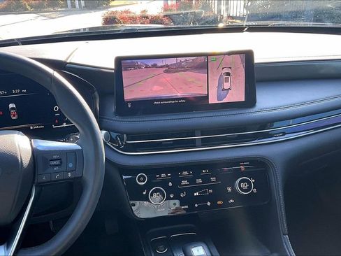 Certified 2025 INFINITI QX60 Luxe w/ Black Edition image 8