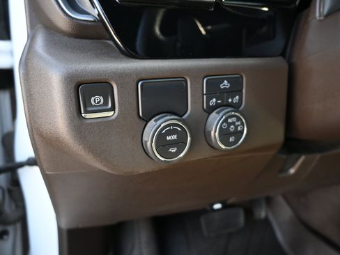 Used 2024 Chevrolet Silverado 1500 RST RWD image 17