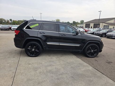 Used 2013 Jeep Grand Cherokee Laredo image 4