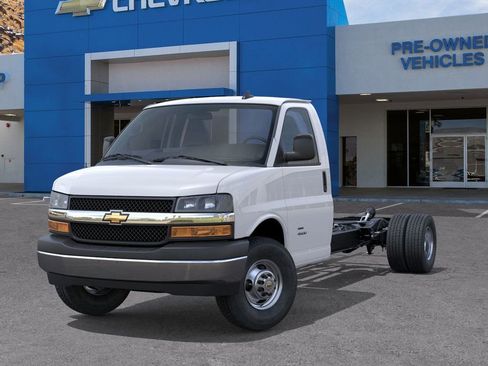 New 2025 Chevrolet Express 3500 w/ Power Convenience Package image 6