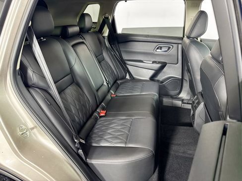 Used 2024 Nissan Rogue Platinum w/ Platinum Premium Package AWD/4WD image 35