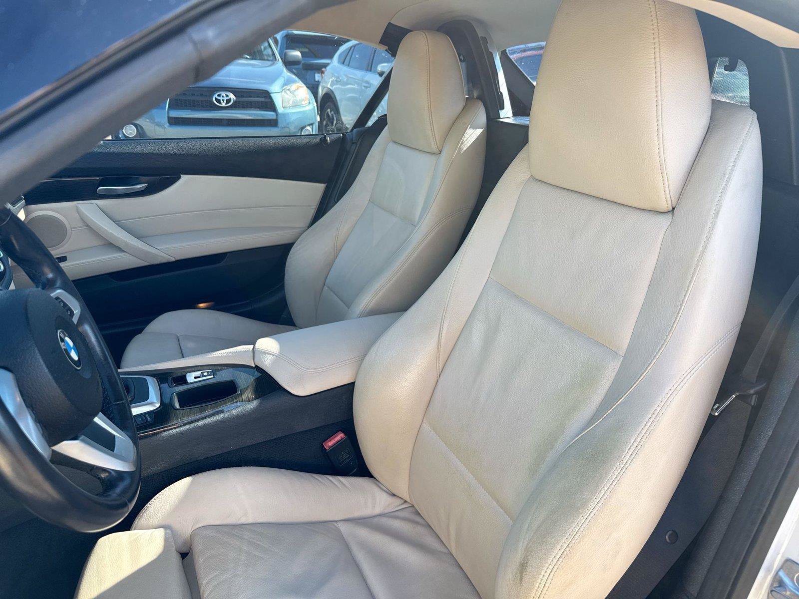 Used 2016 BMW Z4 sDrive28i RWD image 3