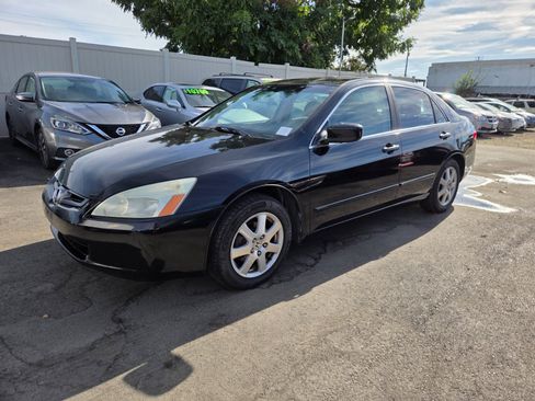 Used 2005 Honda Accord EX image 1