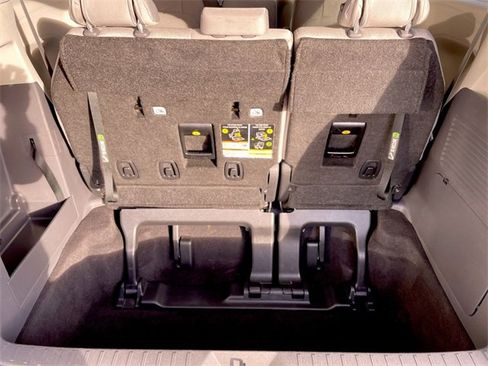 Used 2024 Toyota Sienna LE image 24