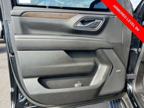 Used 2021 Chevrolet Suburban Premier w/ Premium Package image 29