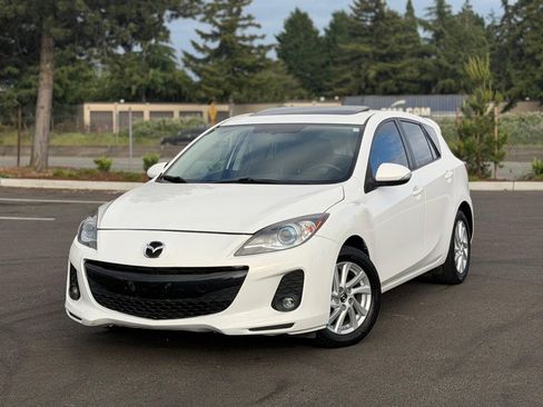 Used 2013 MAZDA MAZDA3 i Grand Touring w/ Tech Pkg FWD image 1