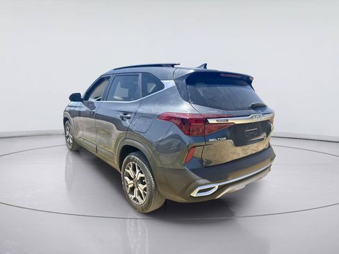 Used 2023 Kia Seltos EX AWD/4WD image 3