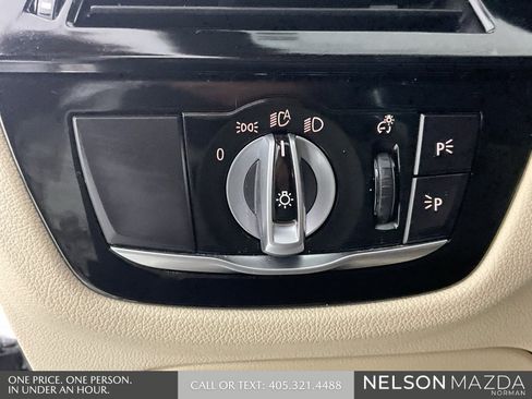 Used 2020 BMW 540i w/ Premium Package image 41