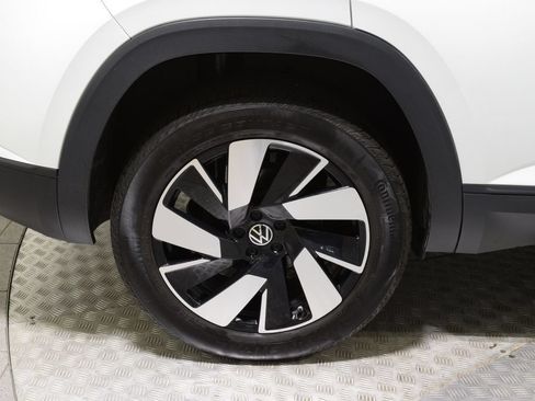 Used 2024 Volkswagen Atlas Cross Sport SE AWD/4WD image 35
