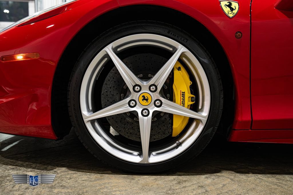Used 2011 Ferrari 458 Italia Coupe RWD image 11