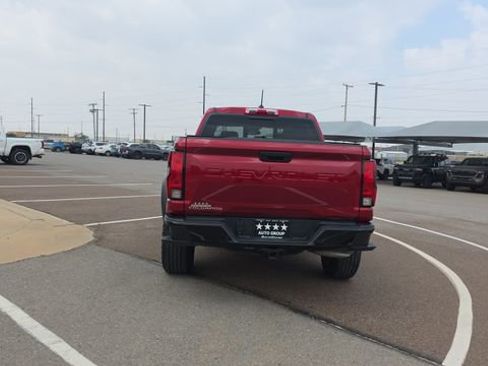 Used 2025 Chevrolet Colorado Trail Boss AWD/4WD image 7