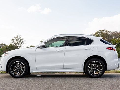 Used 2021 Alfa Romeo Stelvio Ti w/ Nero Edizione image 6