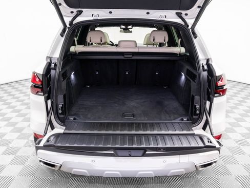 Certified 2024 BMW X5 xDrive40i w/ Premium Package image 32