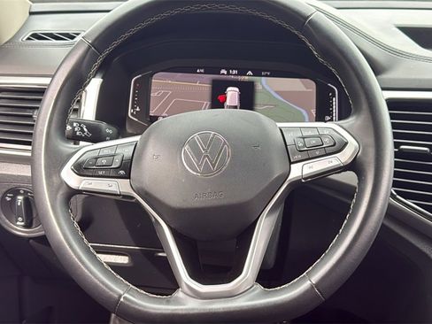 Used 2023 Volkswagen Atlas SEL image 9