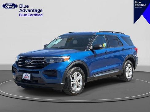 Certified 2022 Ford Explorer XLT image 1