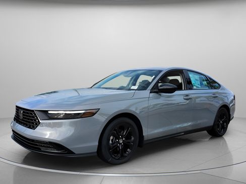 New 2025 Honda Accord SE image 2