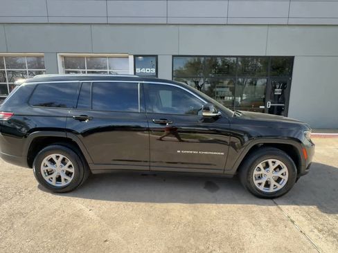 Used 2022 Jeep Grand Cherokee L Limited w/ Trailer Tow Group (B) image 9