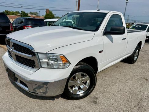 Used 2017 RAM 1500 Classic SLT AWD/4WD image 3
