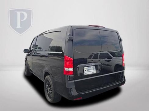 Used 2016 Mercedes-Benz Metris image 7