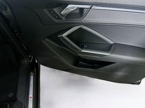 Used 2021 Audi Q3 2.0T Premium w/ Convenience Package image 32