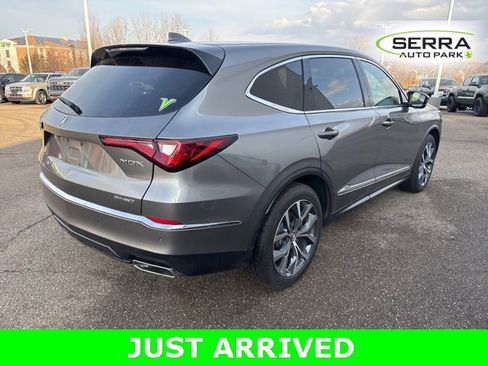 Used 2023 Acura MDX SH-AWD w/ Technology Package image 3